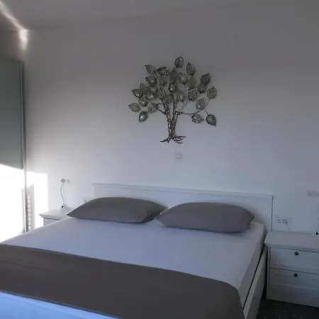 Apartament Rea