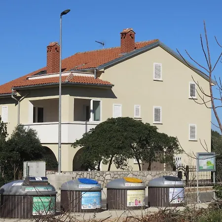 Rea Apartment