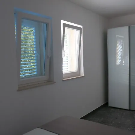 Rea Apartment